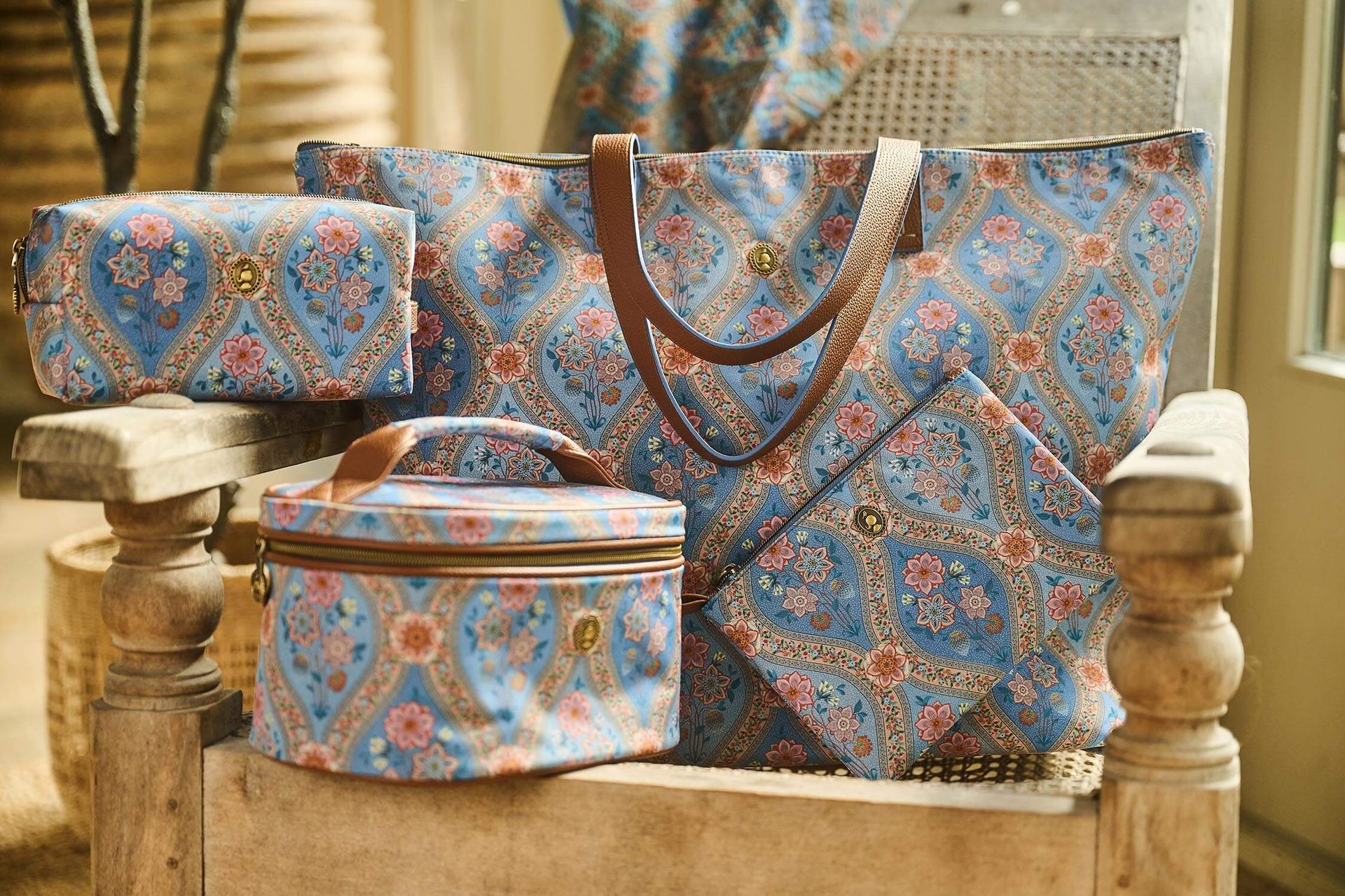Kosmetiktasche - Charly Ornamento - Pip Studio (blau)